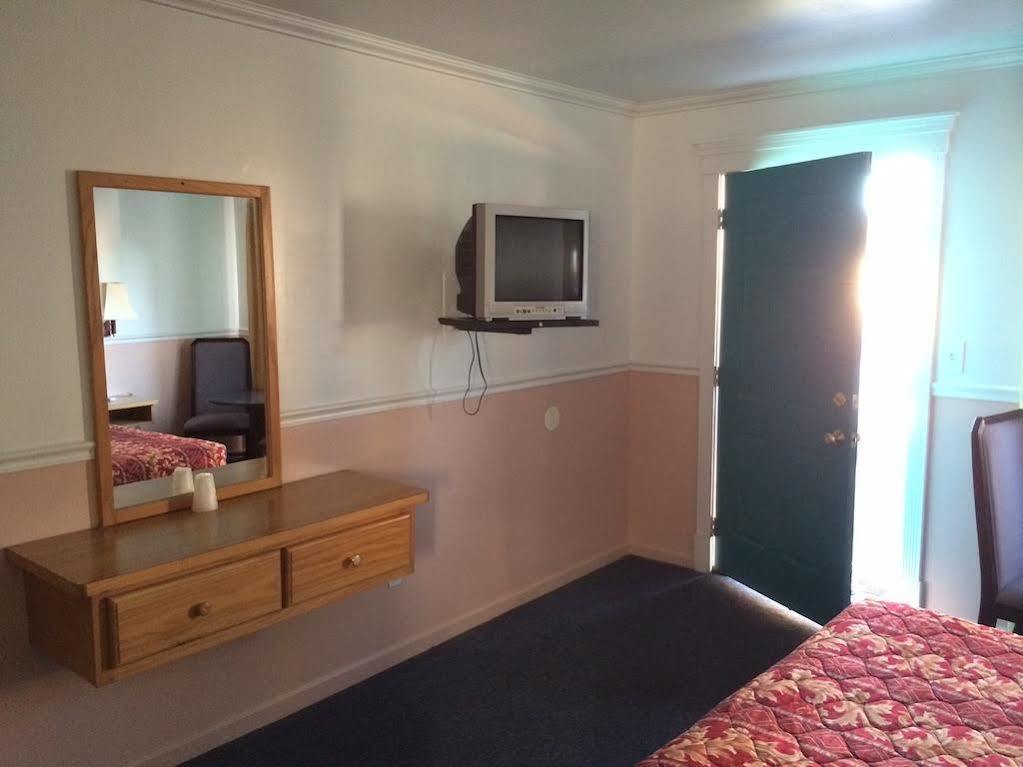 Hamlet Motel Newman エクステリア 写真