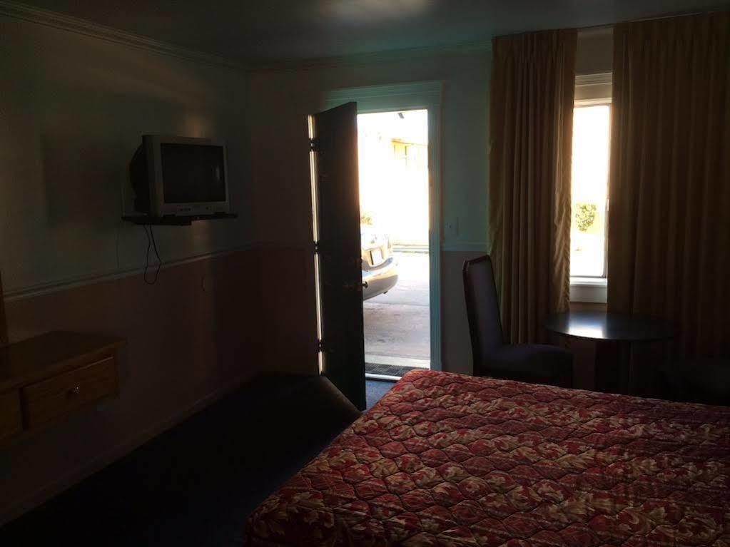 Hamlet Motel Newman エクステリア 写真